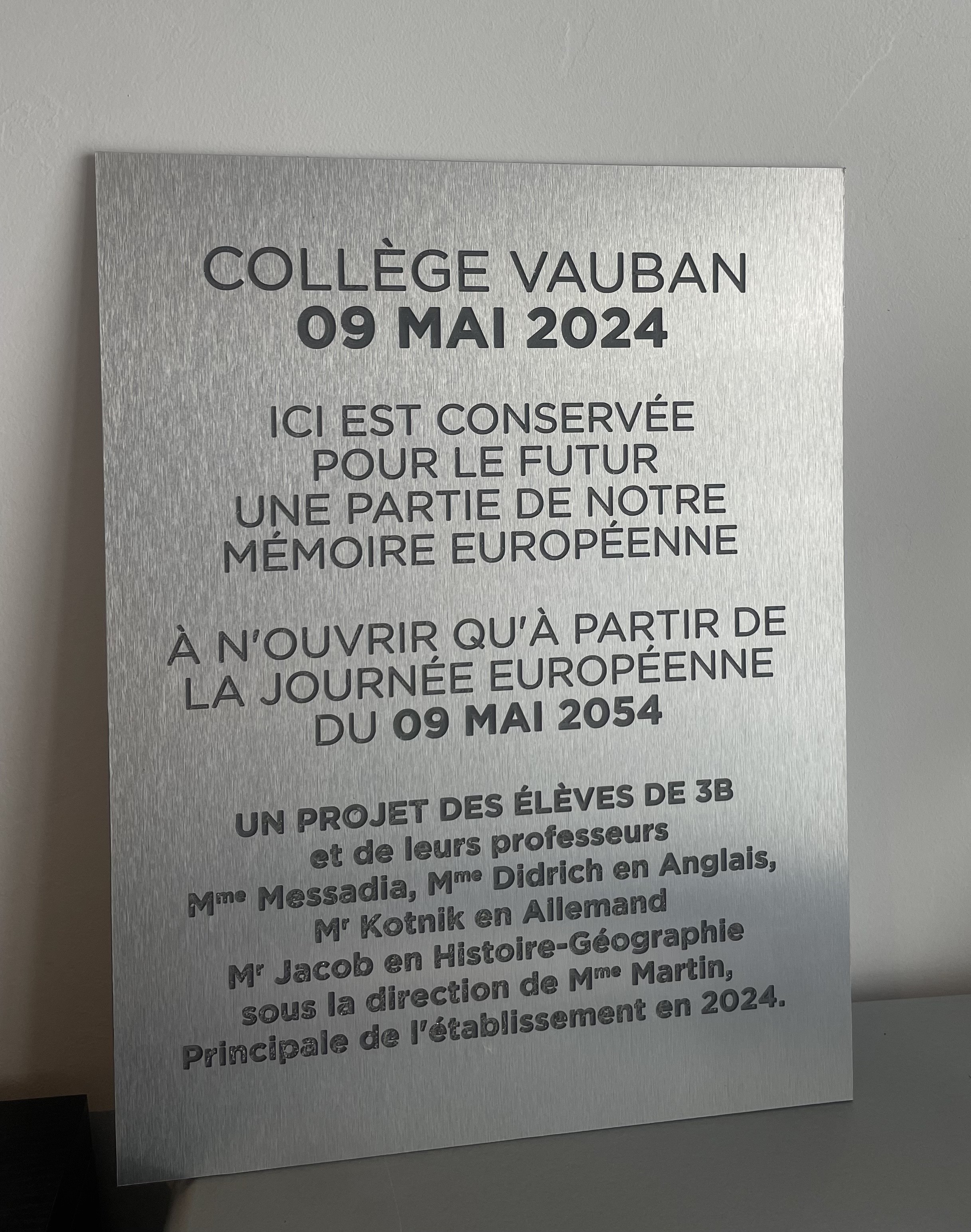 Plaque en acier inoxydable